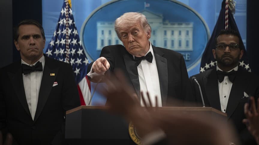 Trump, Tecavüz ve Pedofili İddialarını Redetti