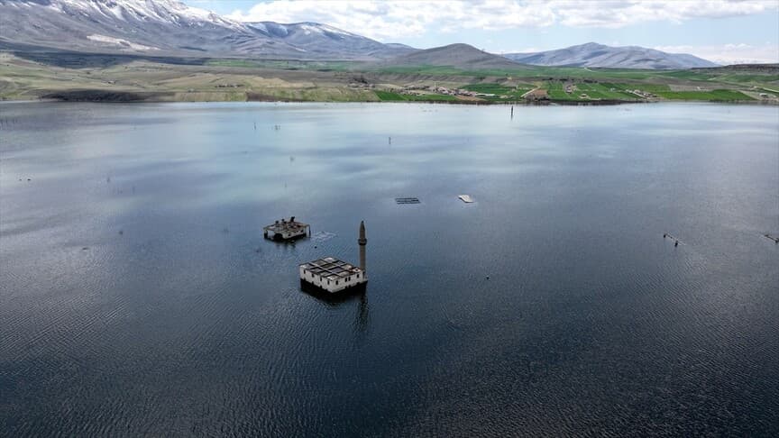 Gümüşören Barajı'nda Tarihi Yerleşimler Yeniden Su Altında