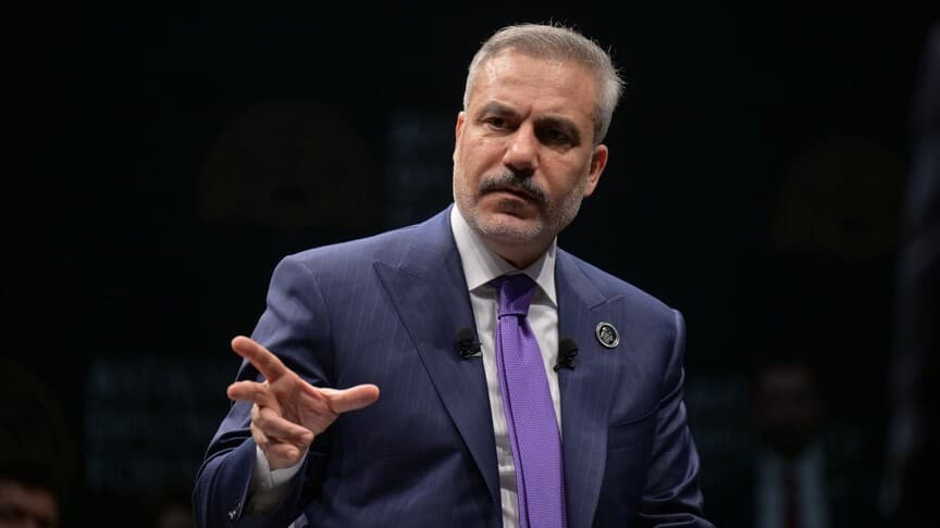 Bakan Fidan, Erdoğan'ı Temsilen Üç Deniz Zirvesi'nde