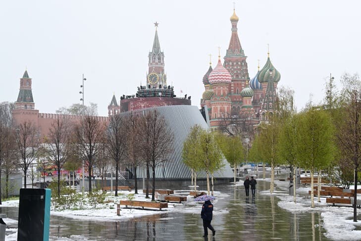 Moskova'da Kar Yağışı Hayatı Olumsuz Etkiledi