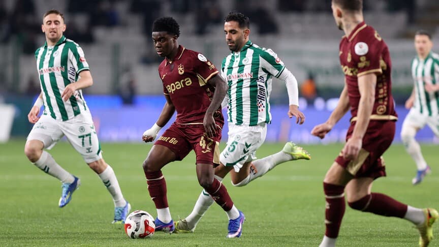 Konyaspor, Trabzonspor'u 2-1 Yenerek 3 Puan Aldı