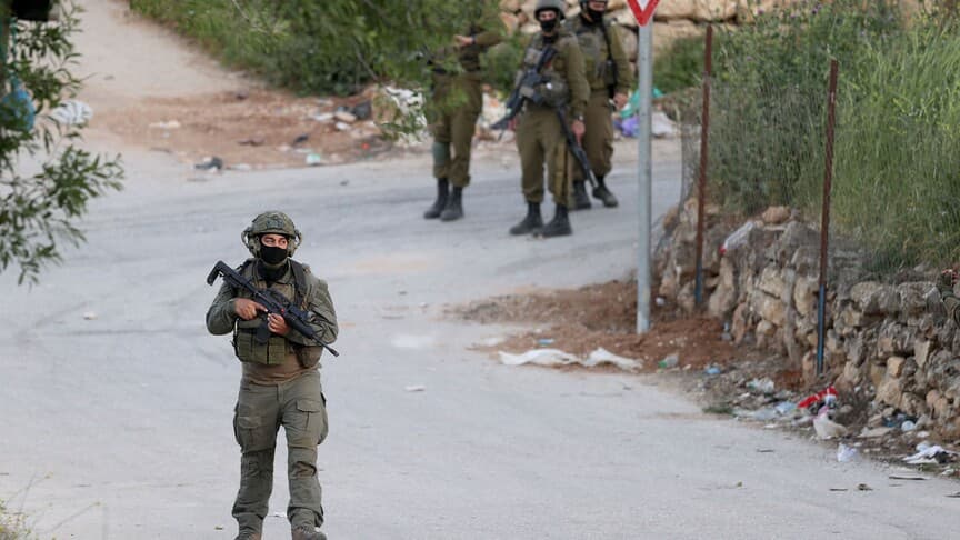 Batı Şeria'da İsrail baskınları: 1 çocuk yaralandı, 2 kişi gözaltına alındı