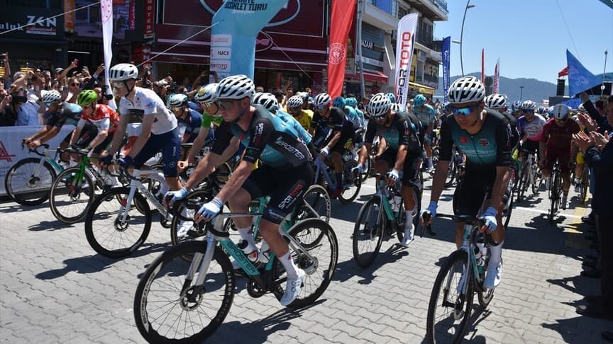 61. Türkiye Bisiklet Turu'nda Marmaris-Fethiye Etabı Start Aldı